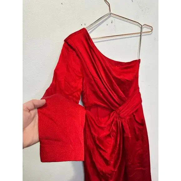 ML MONIQUE LHUILLIER Red Drapey One Shoulder Thigh Grazing Slit Gown size 4